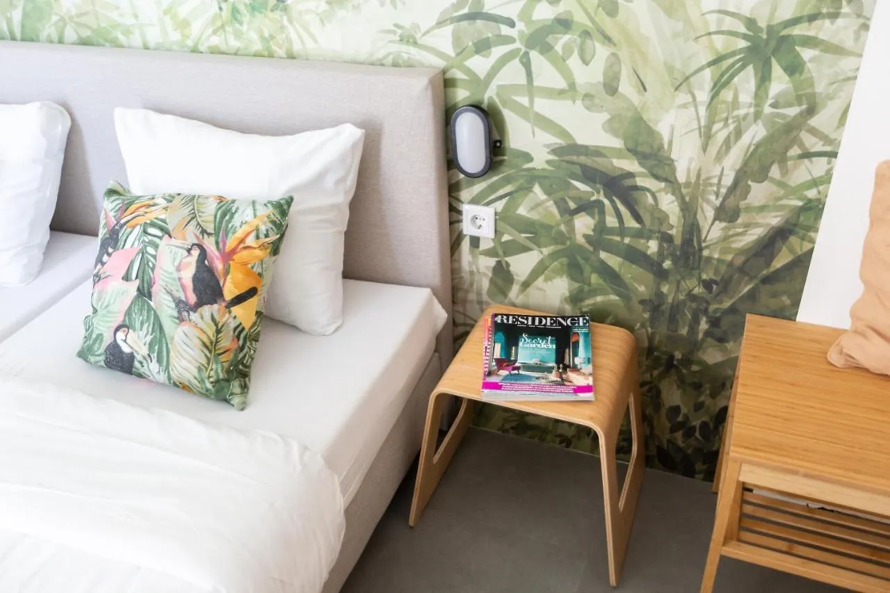 Pink Flamingo Boutique Hostel Lahey 0*,  Hollanda