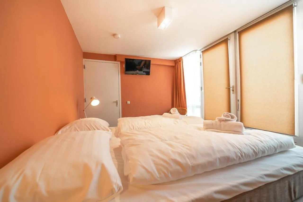 Pink Flamingo Boutique Hostel Lahey